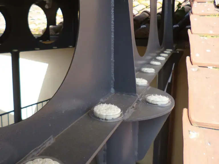Optical Gel™ bird control product